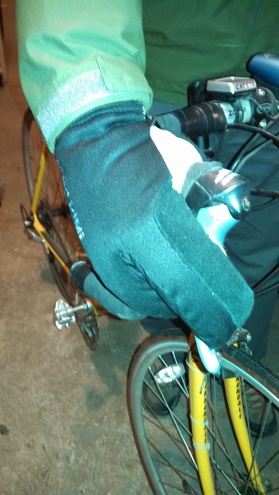 Pearl Izumi PRO Softshell Lobster Glove Reviews Trailspace