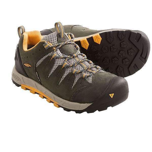 Keen Bryce WP Reviews - Trailspace