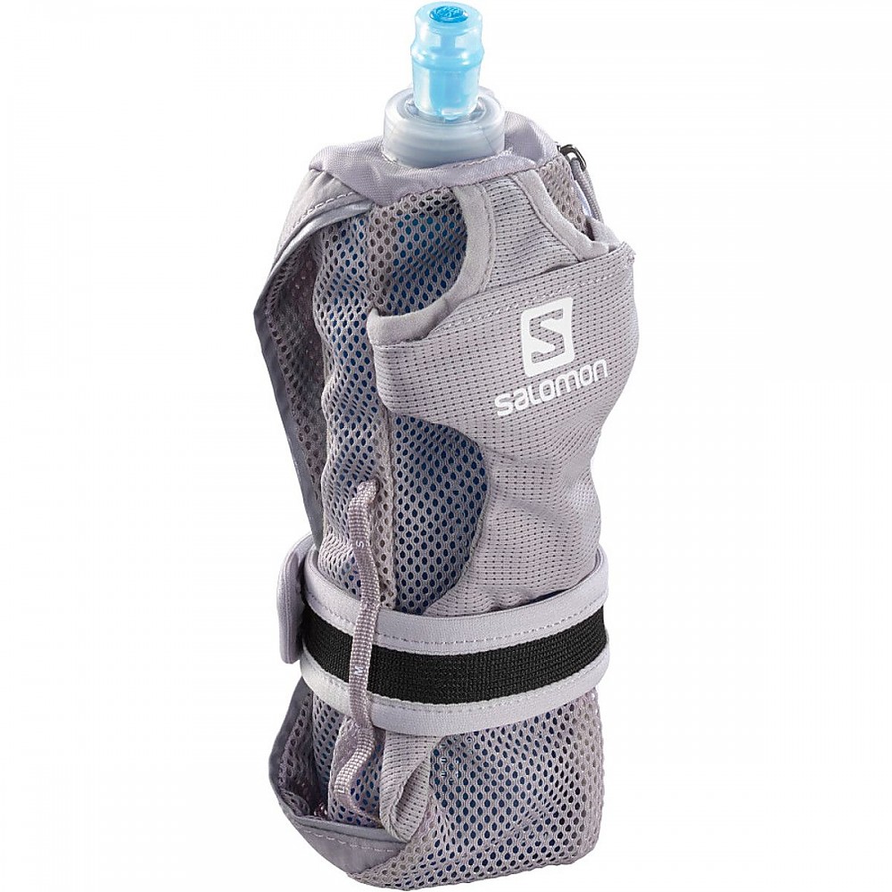photo: Salomon Park Hydro Handset hydration pack