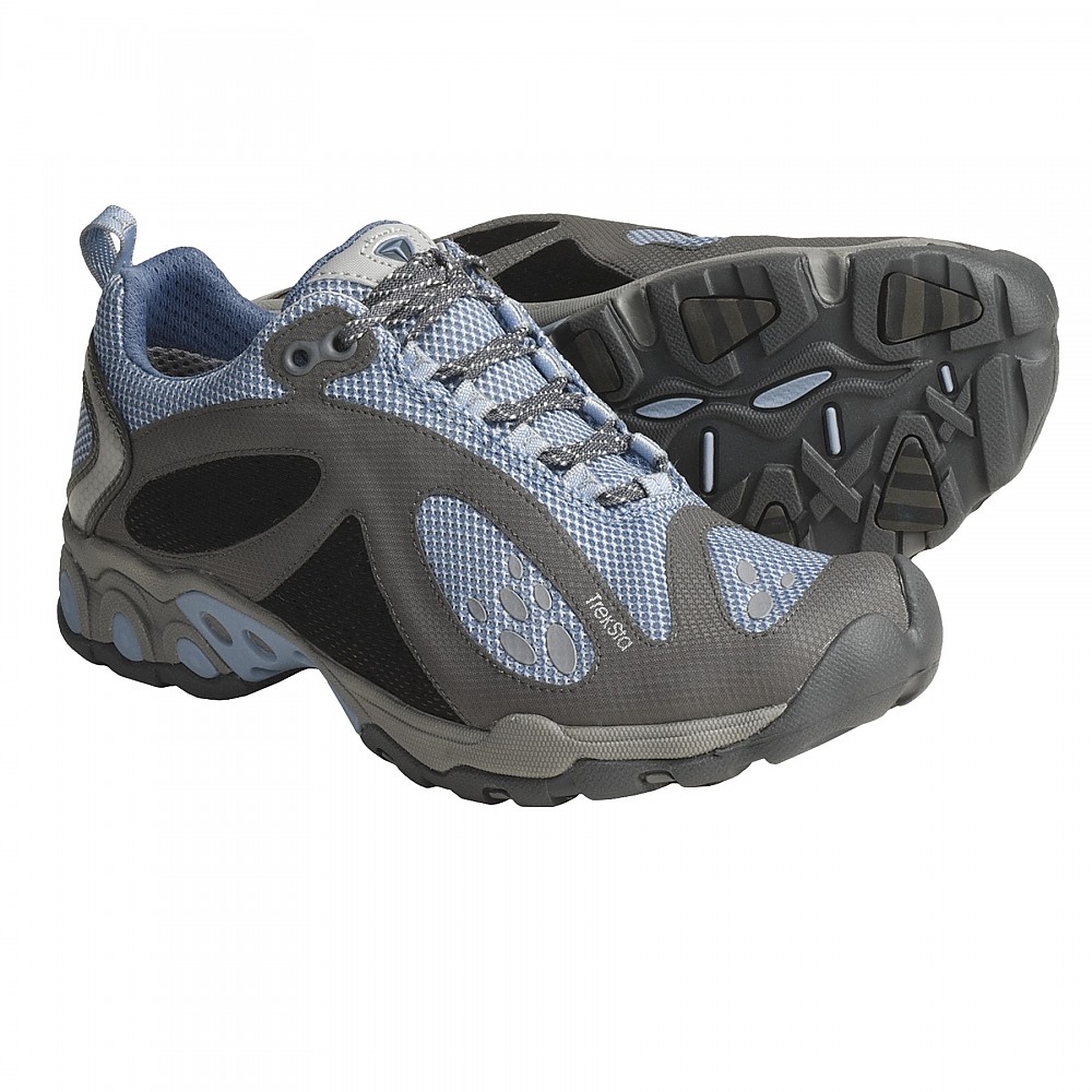 photo: TrekSta Women's Evolution trail running shoe