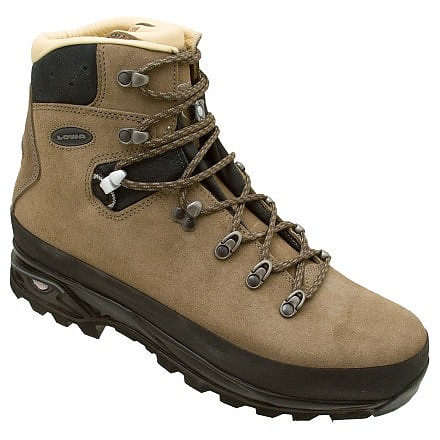 Lowa hot sale backpacking boots