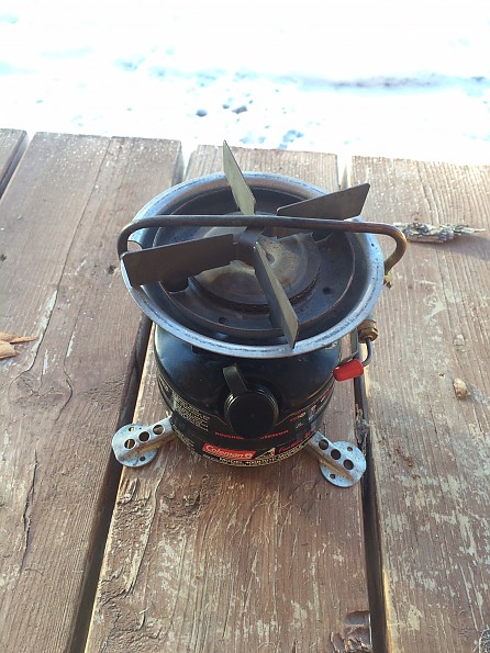 coleman peak 1 2 burner stove review