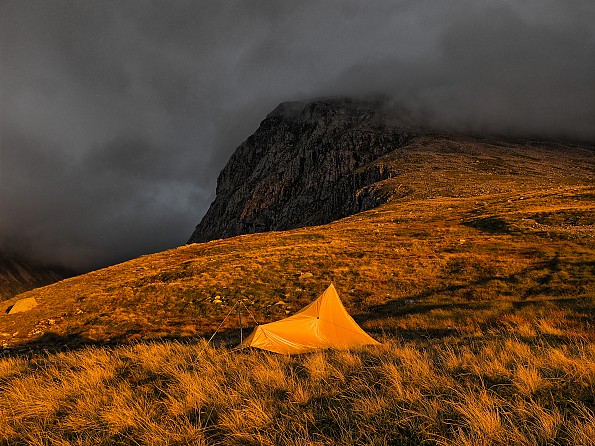 tent4_easyHDR.jpg