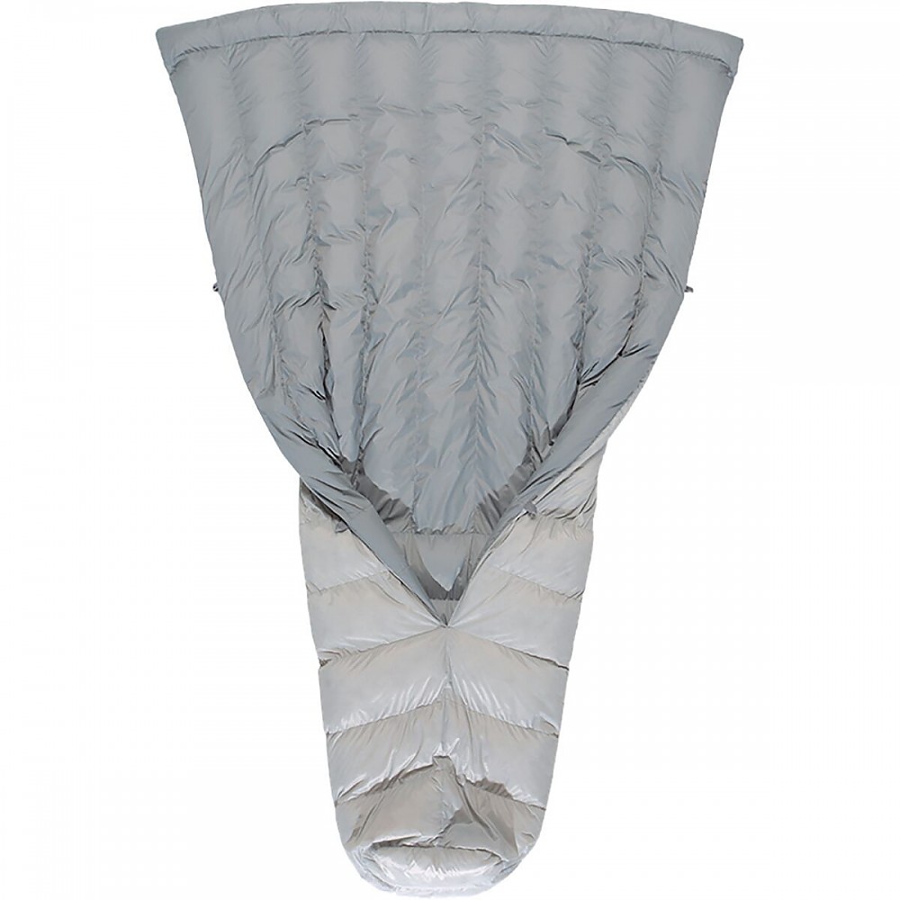 photo: Eagles Nest Outfitters Ignitor top quilt