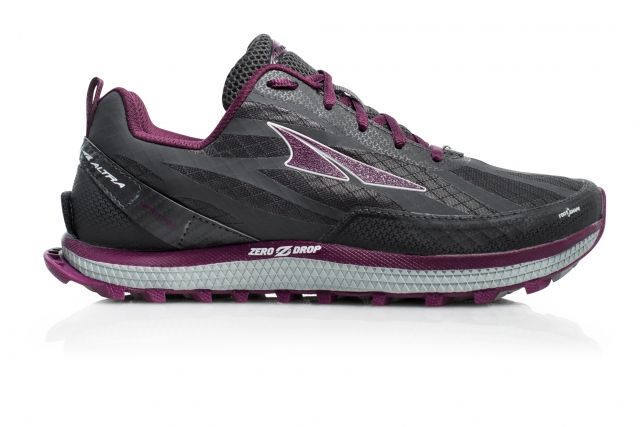 photo: Altra Women's Superior 3.5 trail running shoe