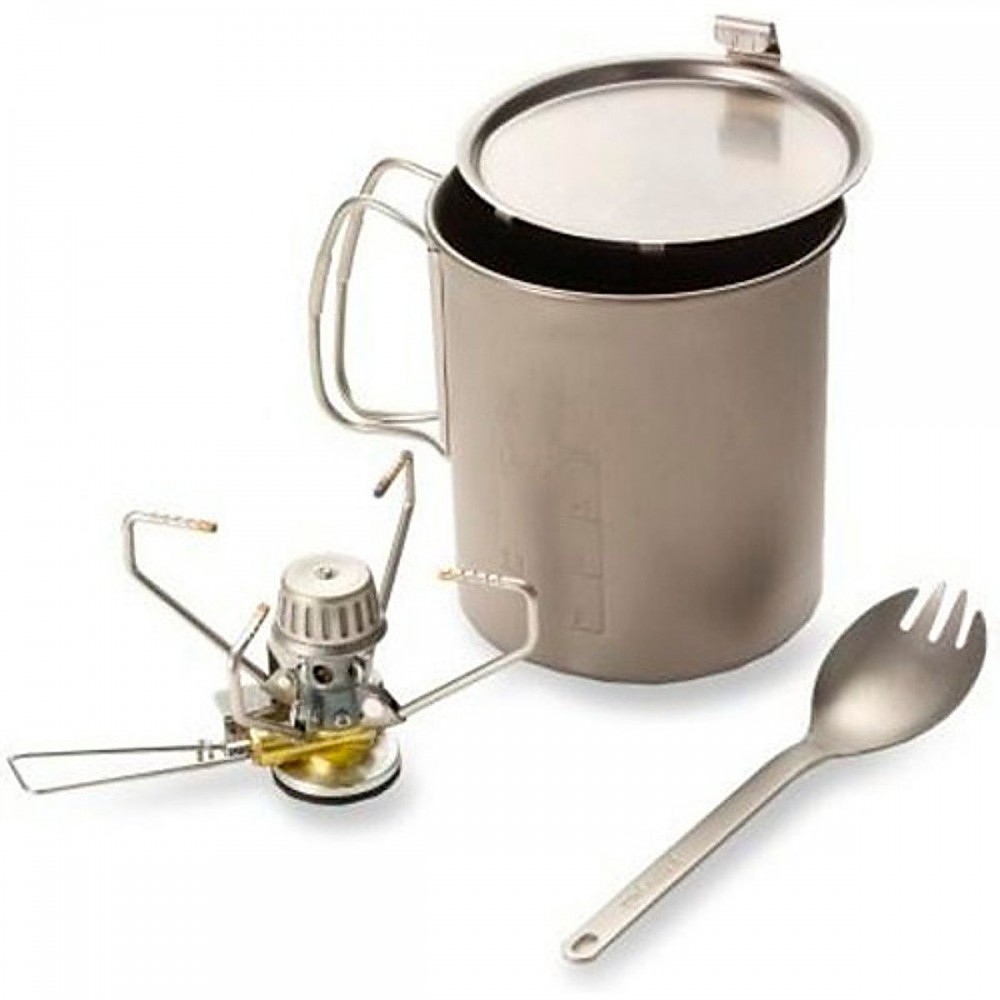 photo: Snow Peak Starter Kit compressed fuel canister stove