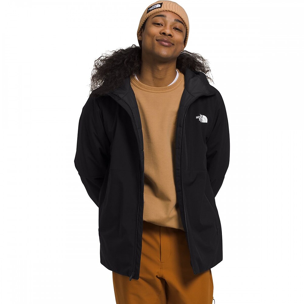 photo: The North Face Apex Elevation Jacket soft shell jacket