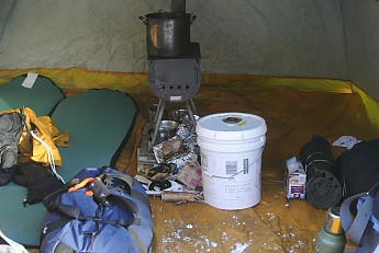 DogTent1.jpg
