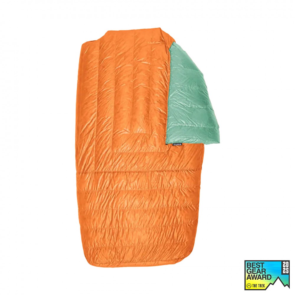 photo: Enlightened Equipment Accomplice 2-Person top quilt