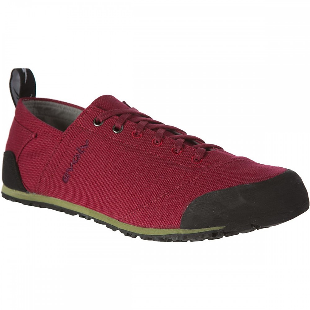 photo: evolv Cruzer approach shoe