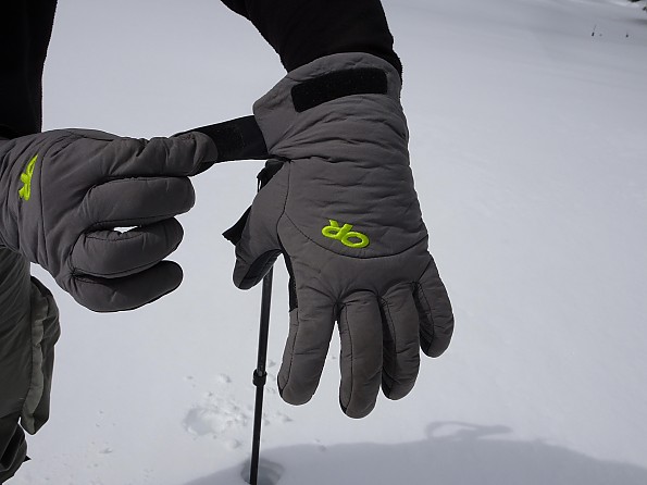 Outdoor Research Ascendant Sensor Handschoenen - Zwart/tomato, Maat L