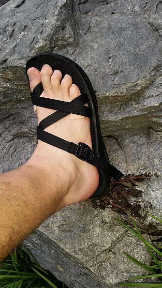 Chaco store zong sandals