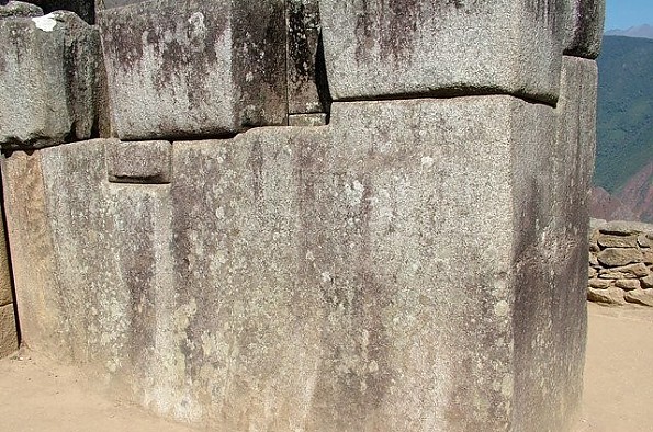 Rock-with-22-angles.jpg