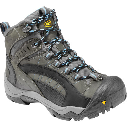 photo: Keen Women's Revel Boots winter boot