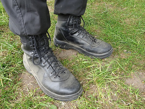 Lowa uplander boots hotsell