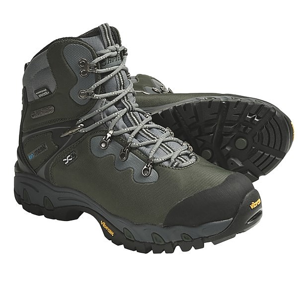 photo: Hi-Tec Cascadia XCM eVent WPi backpacking boot