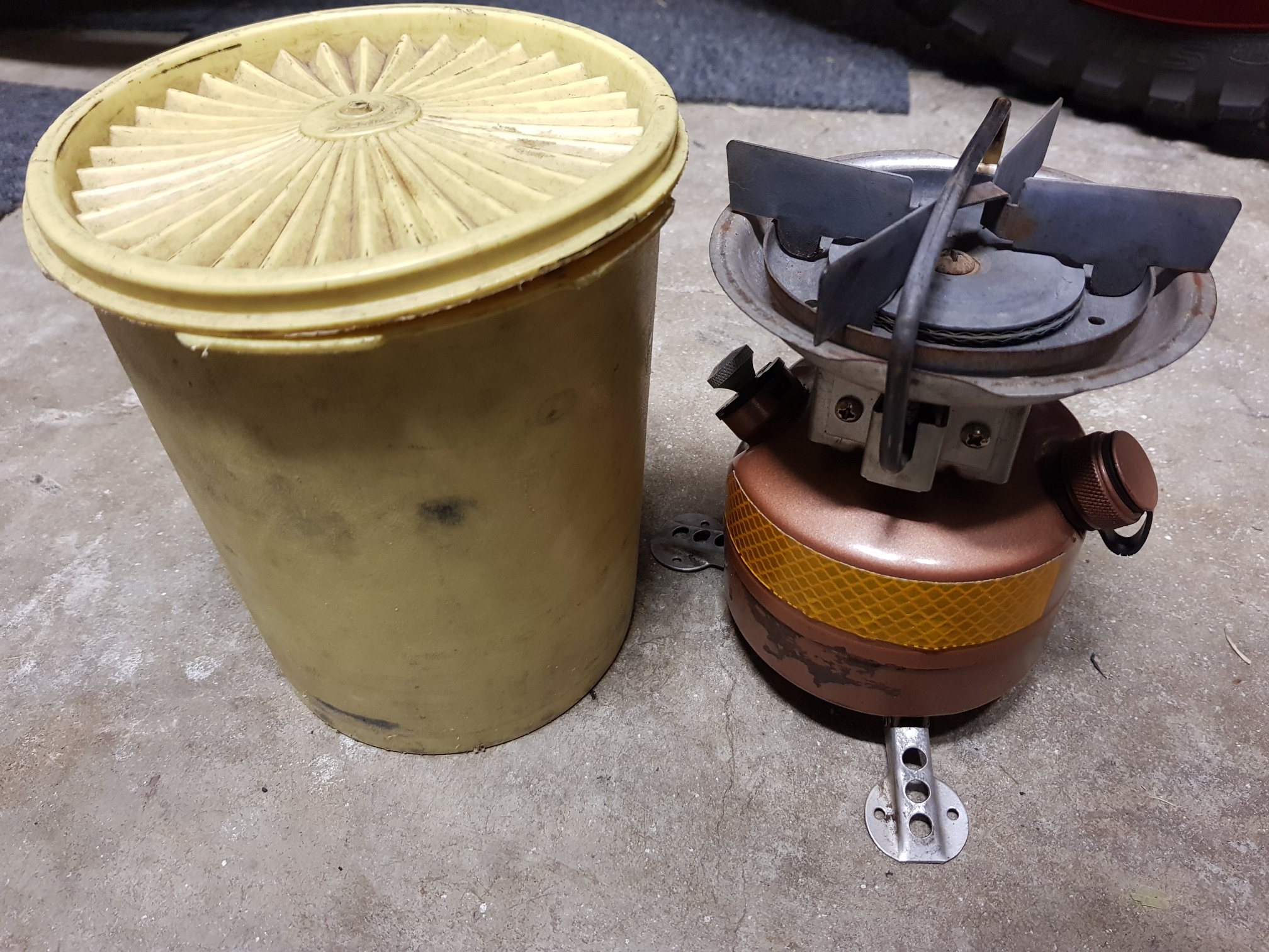 Coleman Feather 442 Dual Fuel Stove Reviews Trailspace