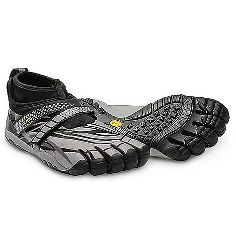 photo: Vibram FiveFingers Lontra barefoot / minimal shoe