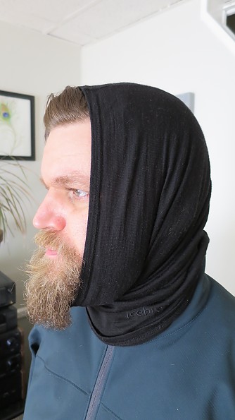 review: Buff vs Icebreaker Flexi Chute vs others - best merino neck warmer