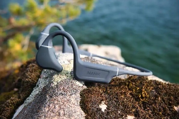 Nank-Runner-Diver2-Pro-Bone-Conduction-Headphone-Review-The-Camping-Nerd-0315-700x467_format.jpg