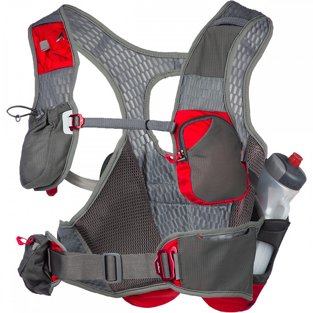 photo: UltrAspire Kinetic Bottle Vest hydration pack