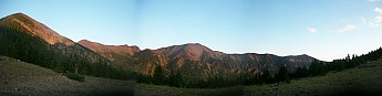 The-Peaks-glow-in-early-morning-light.jp