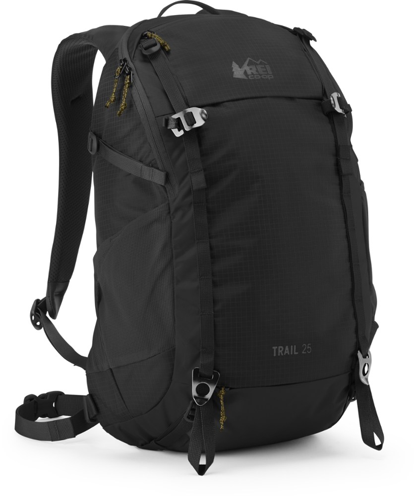 photo: REI Men's Trail 25 daypack (under 35l)