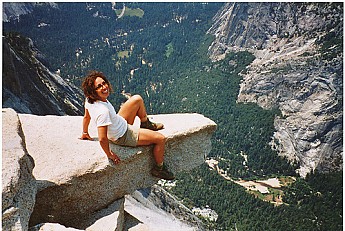 Yosemite-Valley-from-the-brink-of-Half-D