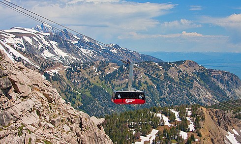 Aerial-Tram-to-Rendezvous-Hike.jpg