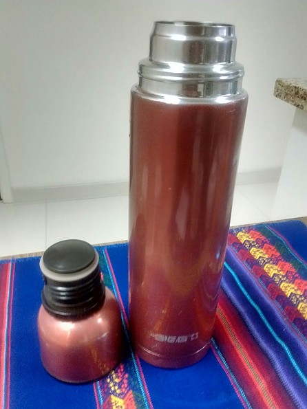 Sigg 1.0 L Red Thermos - Hike & Camp