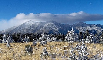 The-San-Francisco-peaks-under-a-blanket-