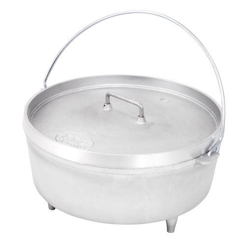 photo: GSI Outdoors 12" Aluminum Dutch Oven pot/pan
