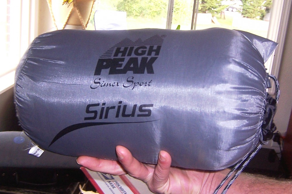 photo: High Peak Sirius warm weather synthetic sleeping bag