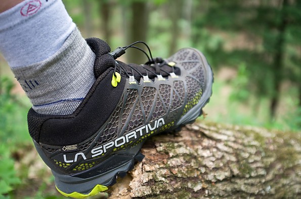 synthesis mid gtx hiking shoes