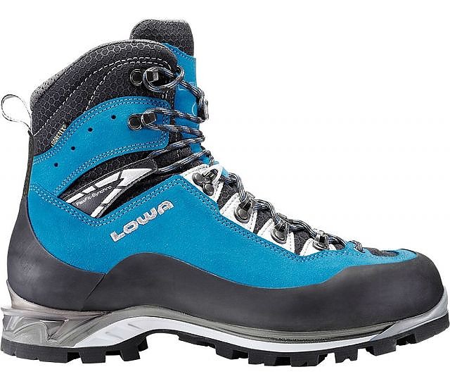 photo: Lowa Cevedale GTX mountaineering boot