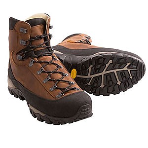 photo: AKU Women's Zenith Leather mountaineering boot