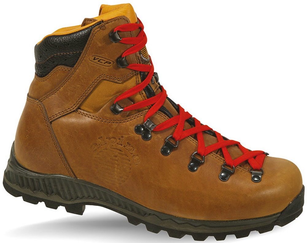 photo: Alpina Ladakh Classic backpacking boot