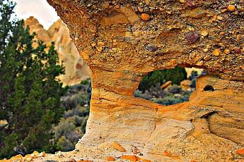 IMG_0968-One-of-Grosvenor-Arches-smaller