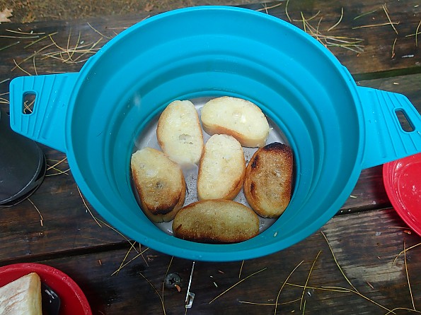 bread-in-pot.jpg