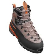 salomon mountaineering boots