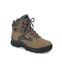 photo: Vasque Clarion Impact GTX backpacking boot