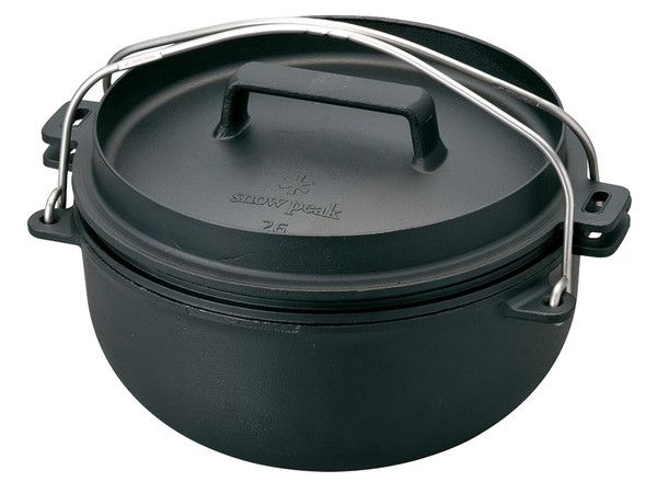 photo: Snow Peak Cast Iron Oven 26cm pot/pan