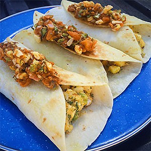 photo: Packit Gourmet Potato Samosas with Mango Chutney vegetarian entrée