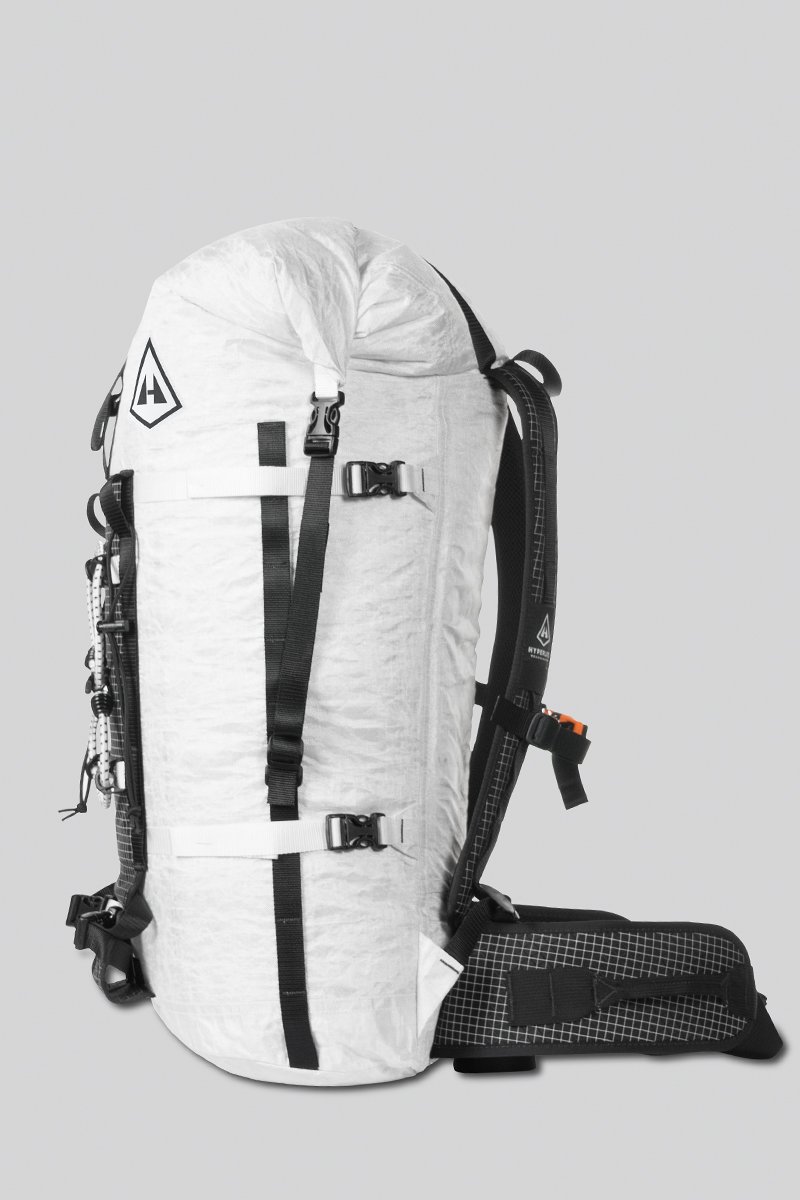 Hyperlite Mountain Gear Dyneema 2400 Ice Pack Reviews Trailspace