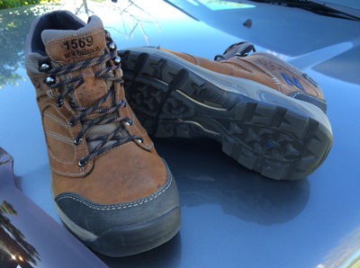 photo: New Balance 1569 Shoe hiking boot