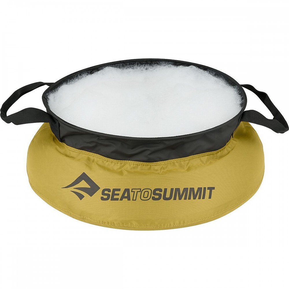 photo: Sea to Summit Kitchen Sink bucket/sink