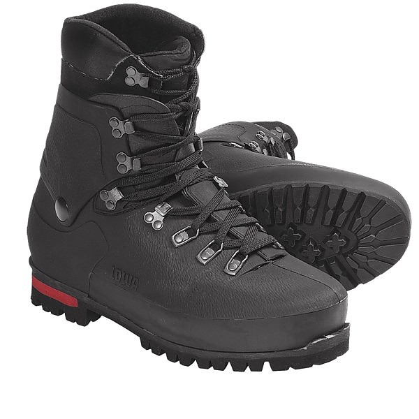 photo: Lowa Civetta GTX Extreme mountaineering boot