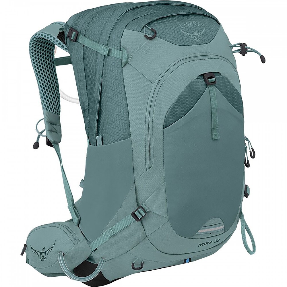 photo: Osprey Mira 32 daypack (under 35l)