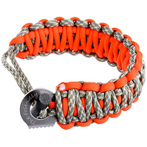 photo: Friendly Swede Paracord Bracelet survival kit