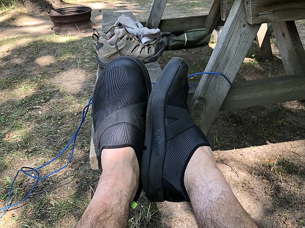 OOFOS OOmg Low Shoe Reviews - Trailspace